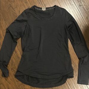 Women's Black Long Sleeve Top